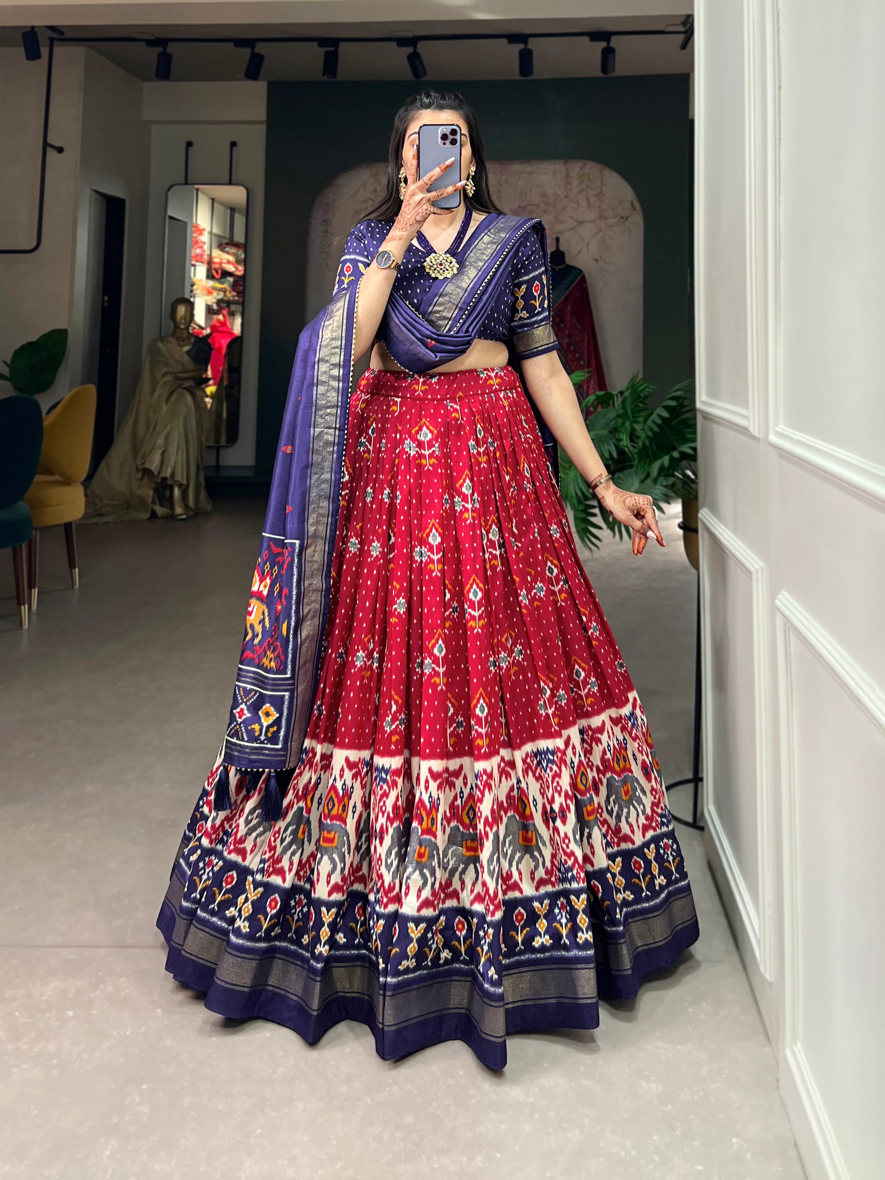 Exquisite Floral Fantasy: TusserSilk Lehenga Choli with Intricate Print and Dupatta π©·π